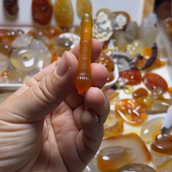 对***入玛瑙/玉髓未镶嵌颈饰0010