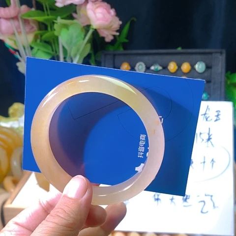 石英质玉（黄龙玉）未镶嵌手镯