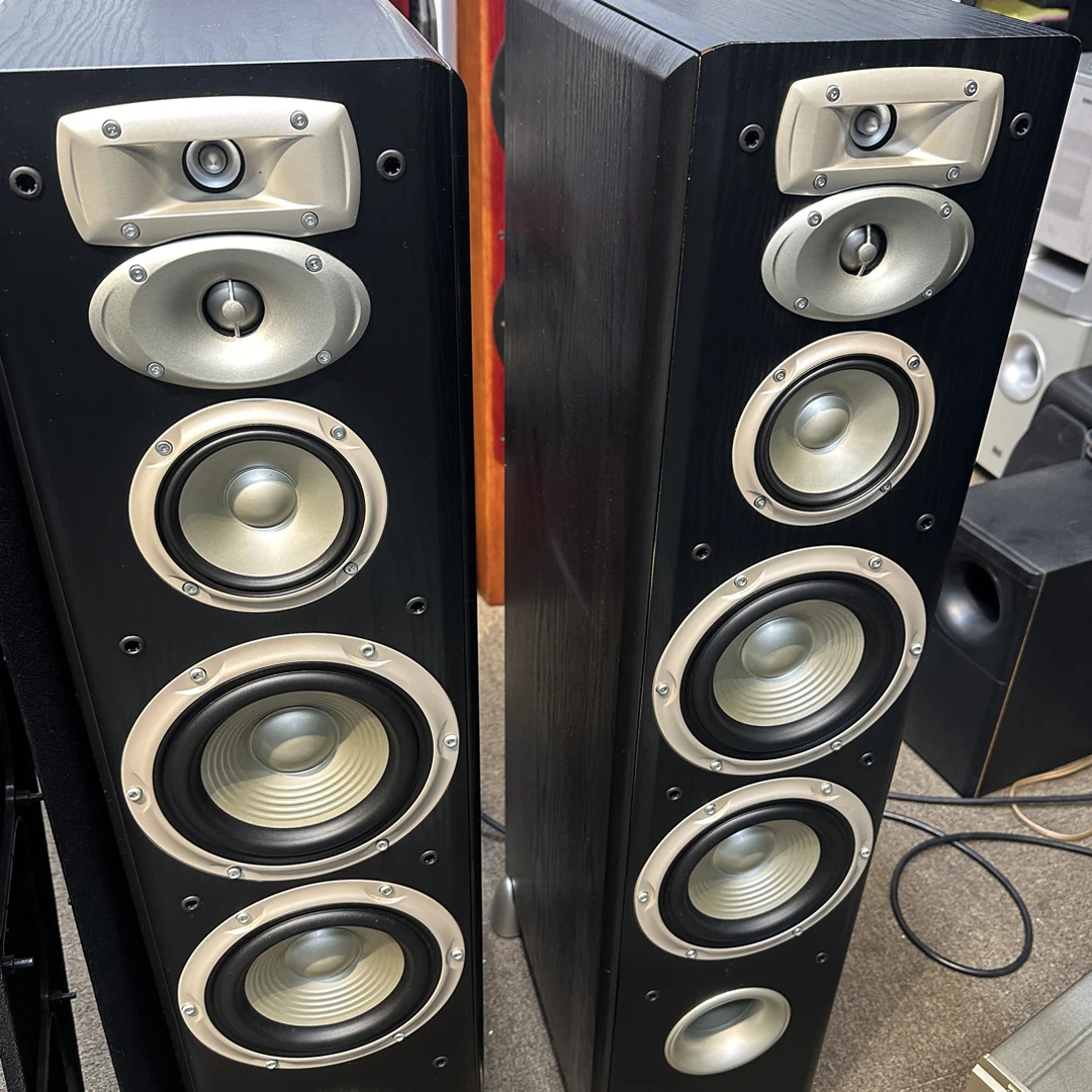 8新  二手  JB音响  不包邮不支持无理由