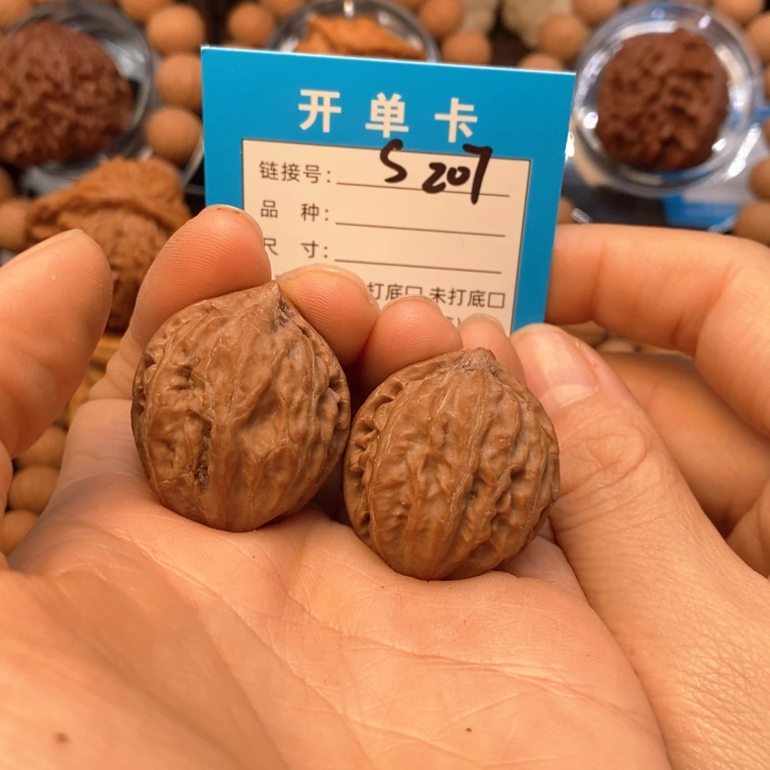 吊坠桃核文玩核桃