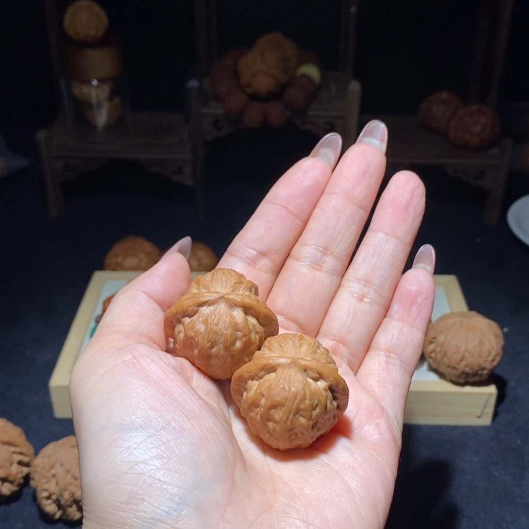 文玩核桃吊坠凤凰山33