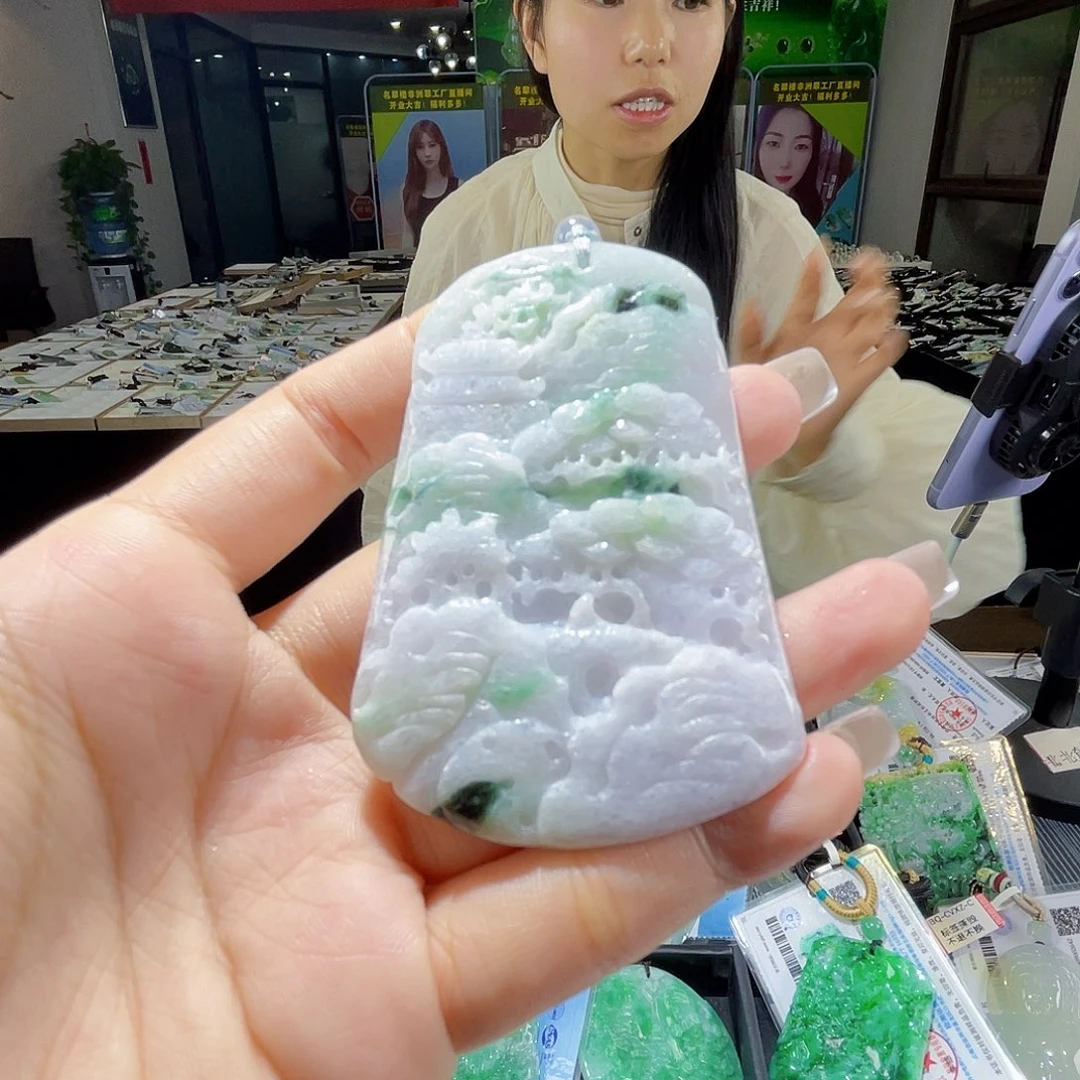 颈饰未镶嵌翡翠一