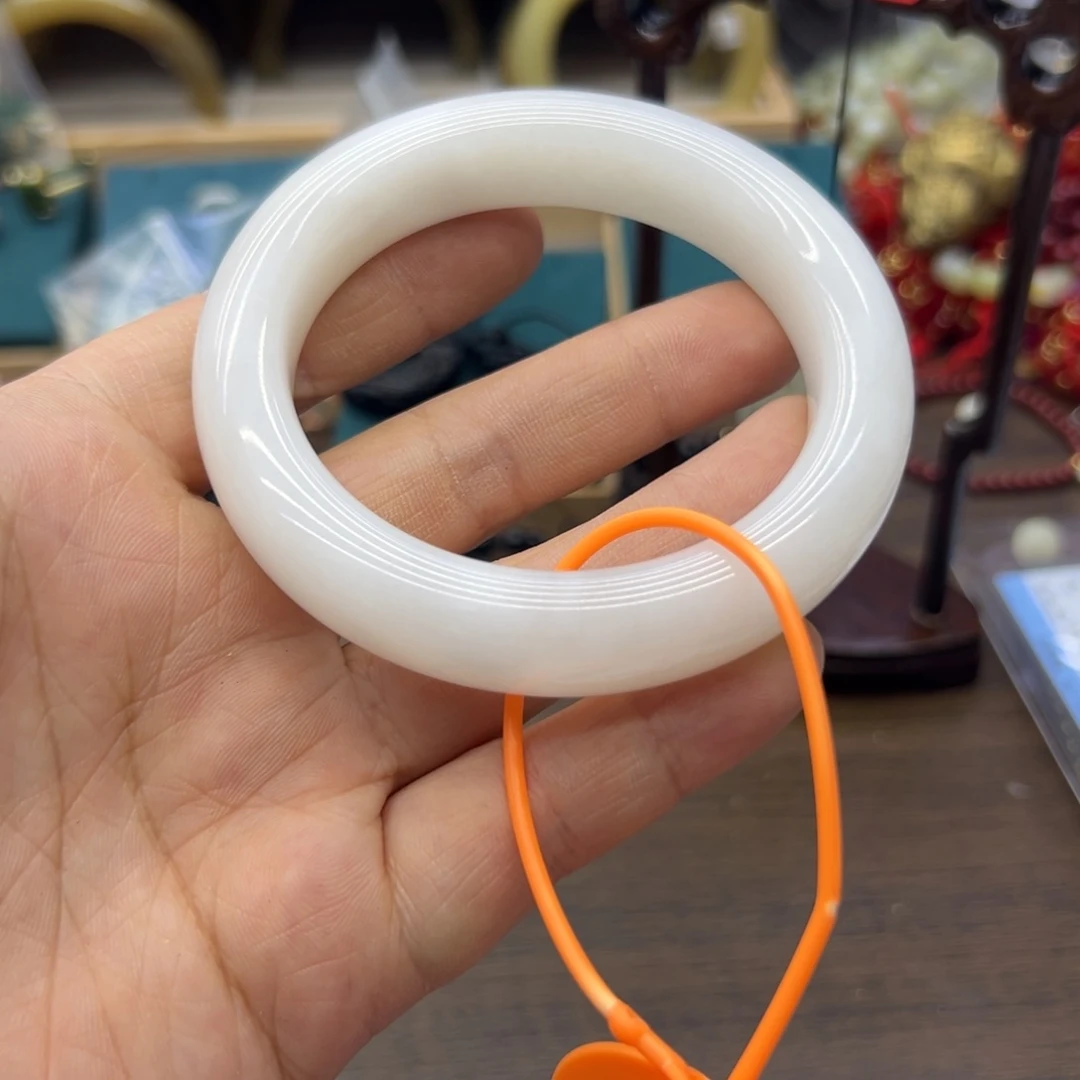 和田玉未镶嵌手镯59.1圈围547瑕