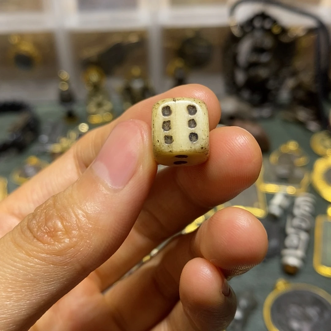 375795886797768888899