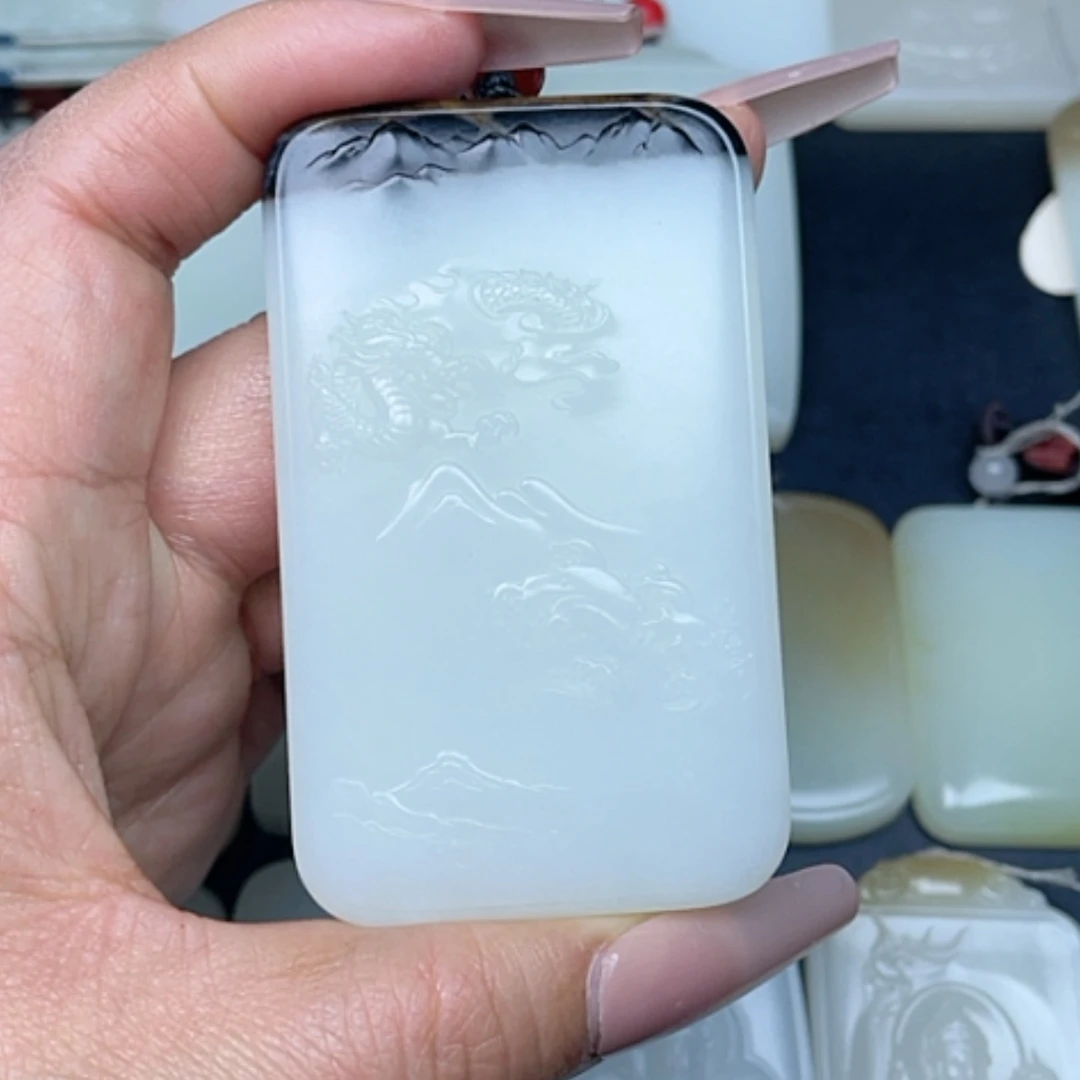 【闪购商品】颈饰未镶嵌和田玉川****家