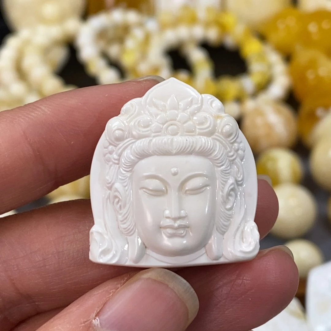 蜜蜡手串未镶嵌漆白无纹观音吊坠