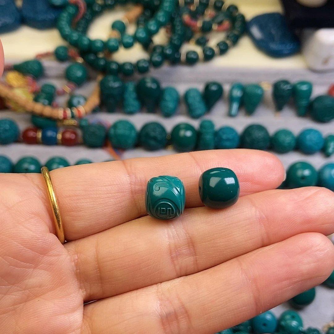 琉璃手工艺品博**o琉璃科技配饰