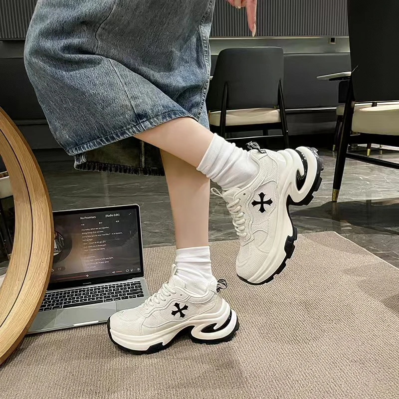 【十字花】厚底全皮老爹鞋2025春季新款欧版增高时尚百搭运动鞋