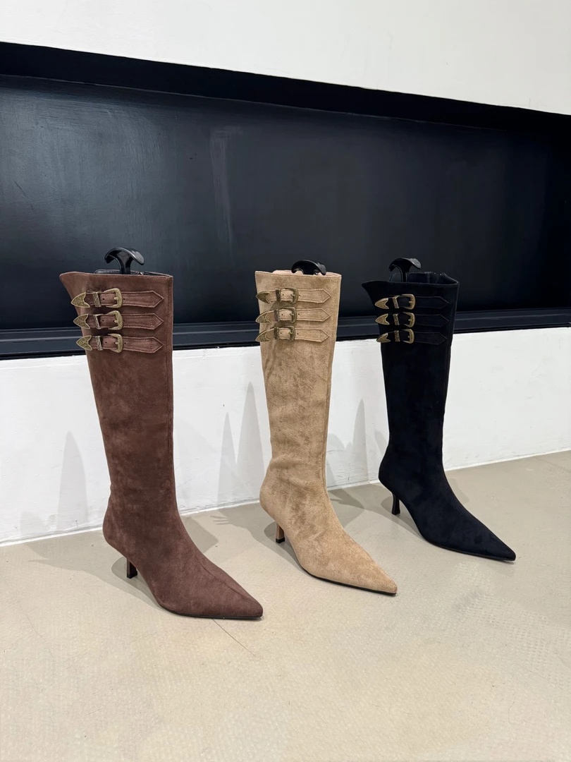 韩系气质复古尖头细跟金属装饰罗马长靴大筒围百搭时尚舒适长筒靴