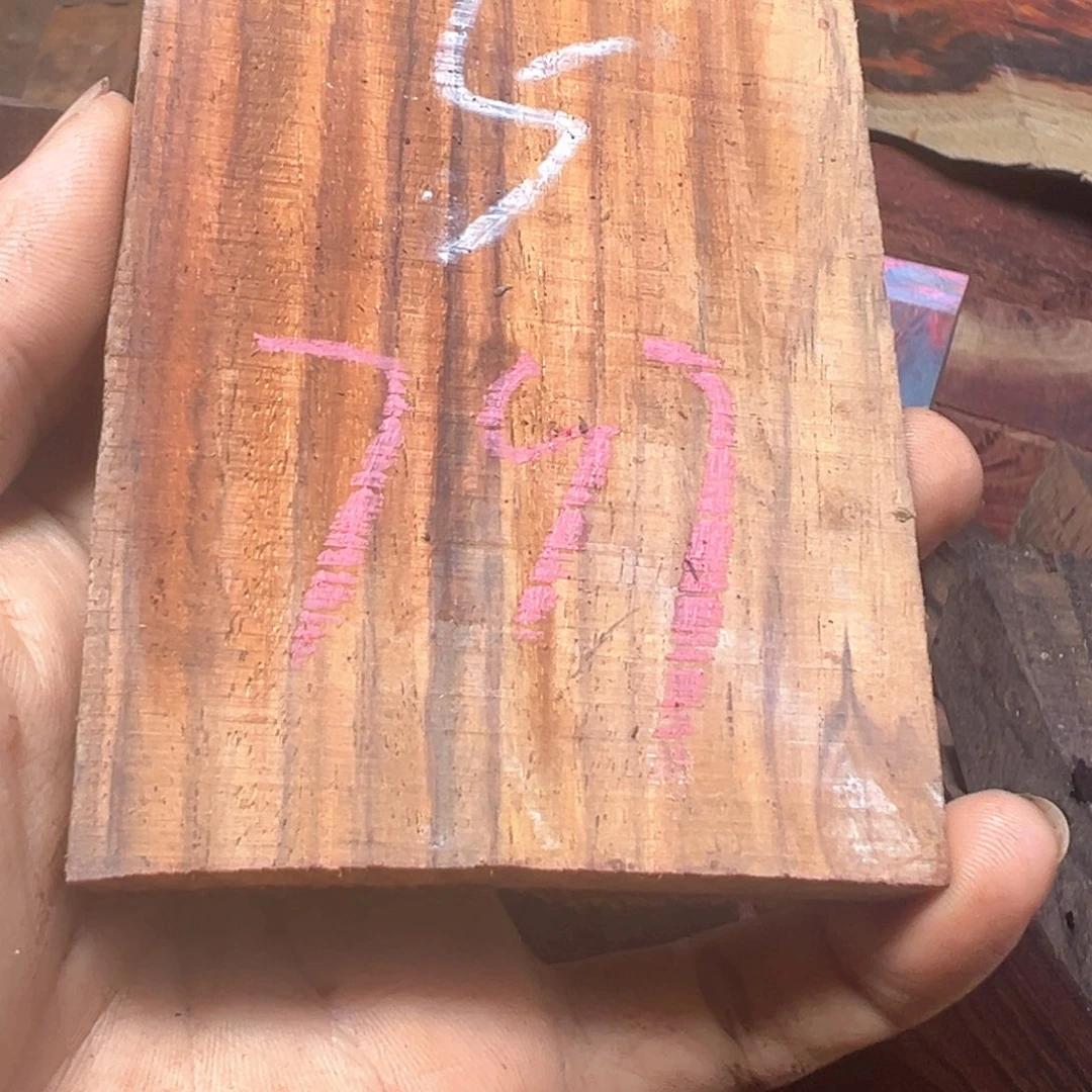 7***7交趾黄檀（大红酸枝）