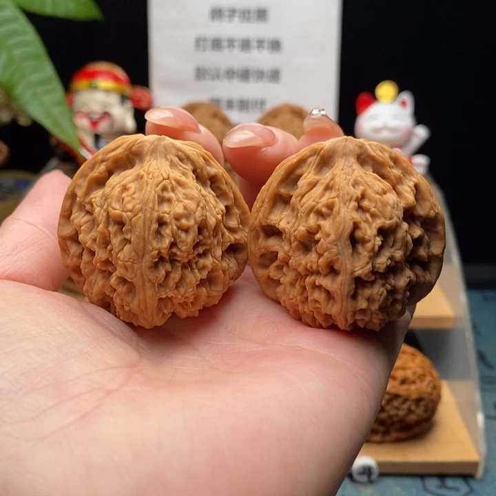 文玩核桃吊坠43-43-39全品大麻团