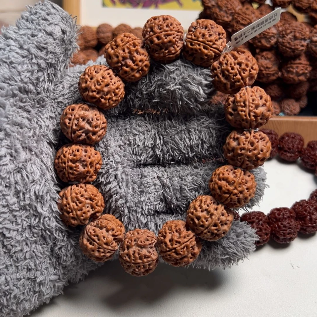 金刚菩提手串蜂窝双龙