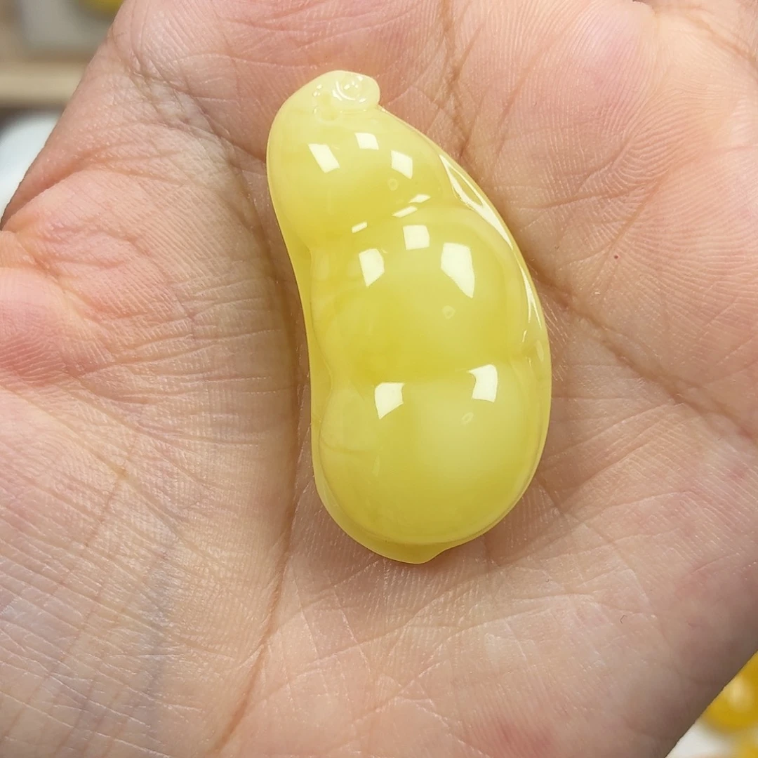 未镶嵌颈饰蜜蜡福豆