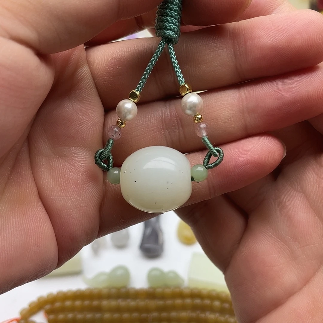 和田玉未镶嵌吊坠(不含链)