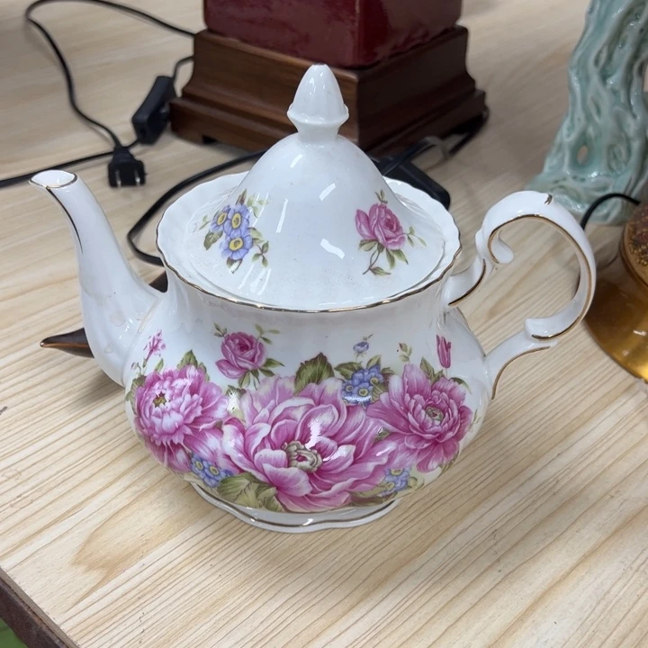 瓷片微瑕收。。我。。。。。。。。。。微瑕