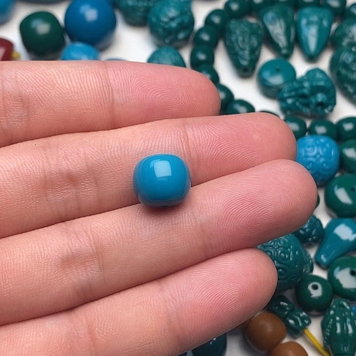 烦***吴非金属天空蓝老型12.2