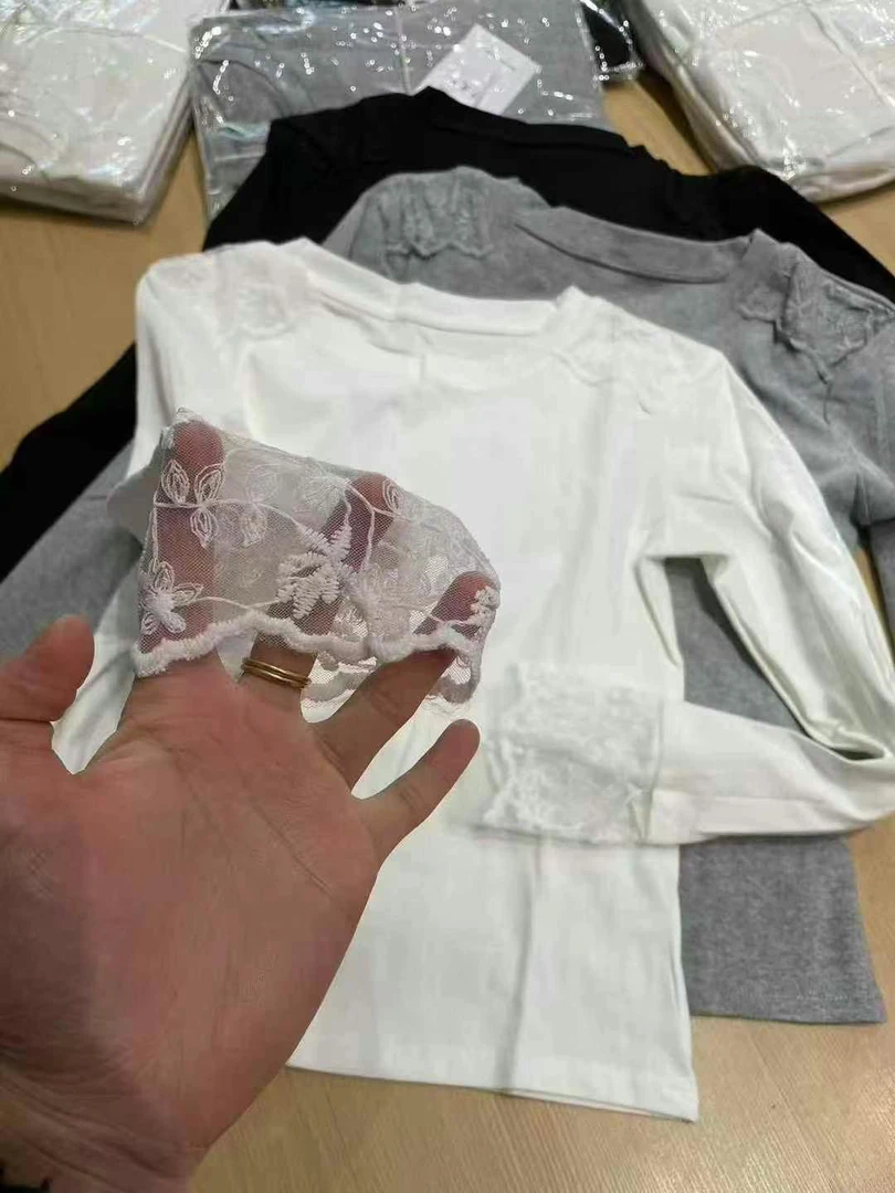 2025春季新裤蕾丝圆领T恤长袖百搭气质网红打底