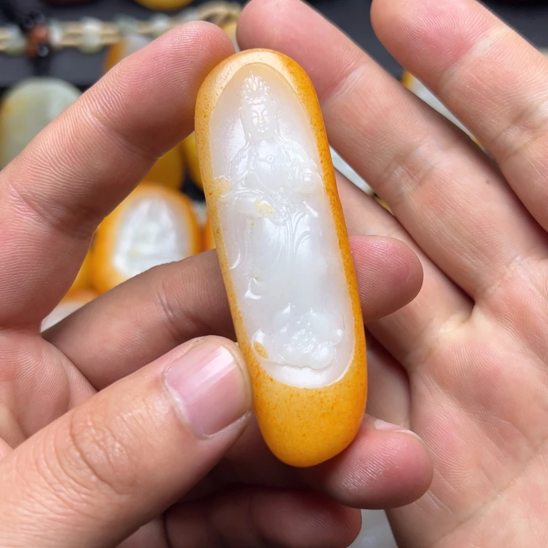 和田玉未镶嵌挂件