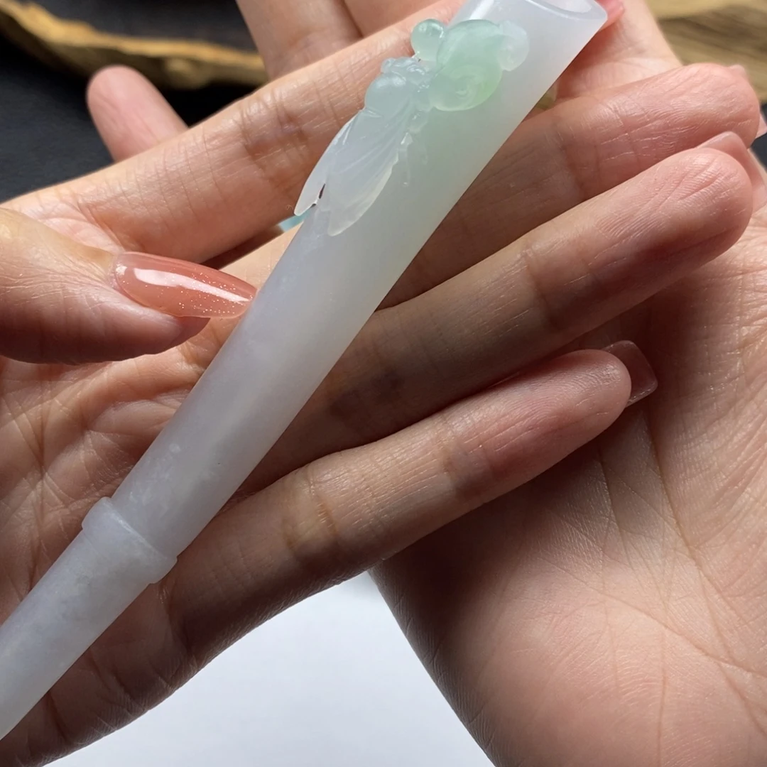 郭***丰未镶嵌定制翡翠烟杆