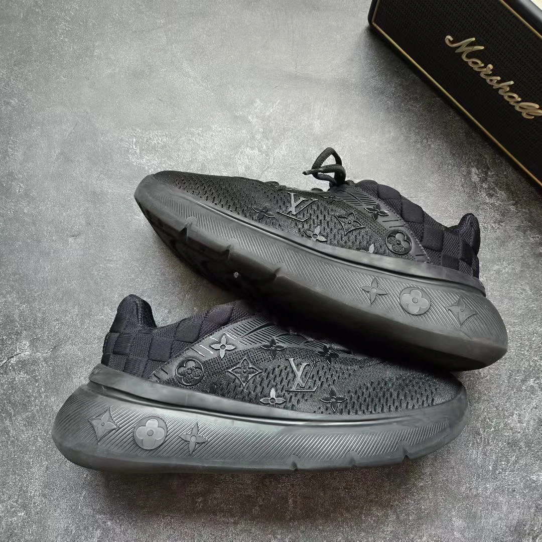 99新 LouisVuitton/路易威登 41码 SHOW UP 黑老花满印运动鞋