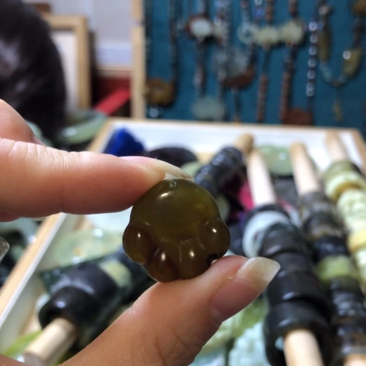 岫玉未镶嵌岫玉转转山鬼