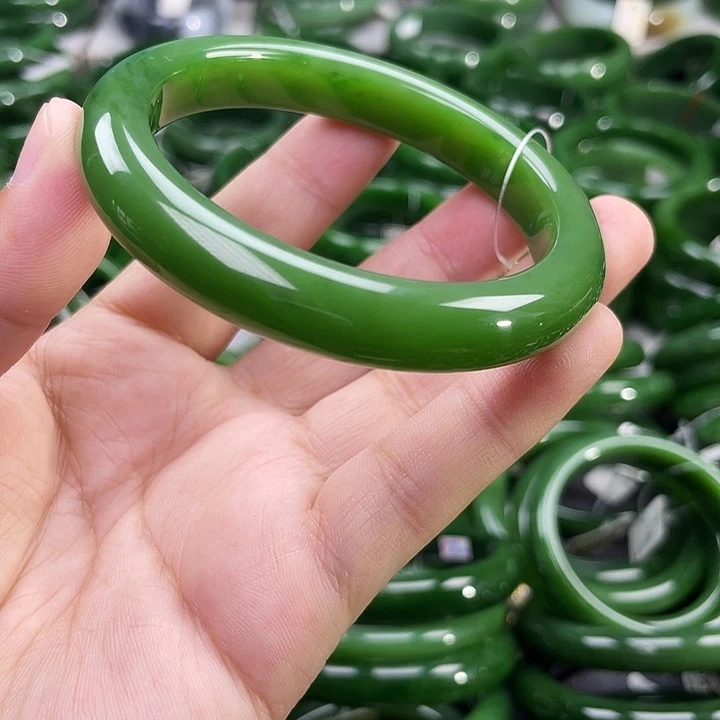 未镶嵌手镯和田玉（碧玉）