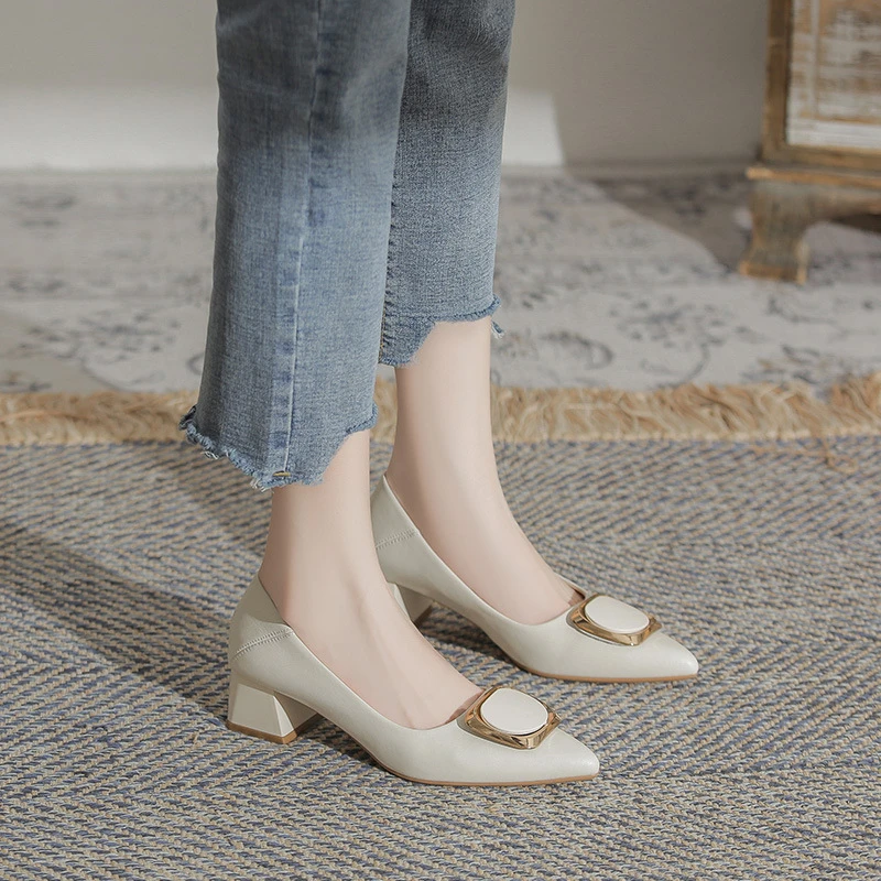 2025新款真皮粗跟低跟单鞋女新款浅口尖法式软底妈妈夏季清凉透气