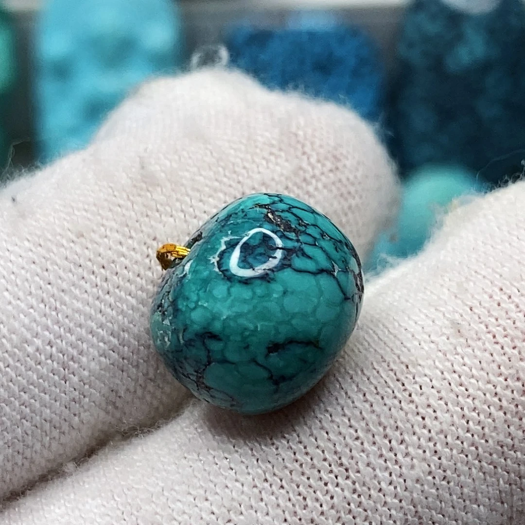 绿松石未镶嵌天然原矿 带武汉地大证书