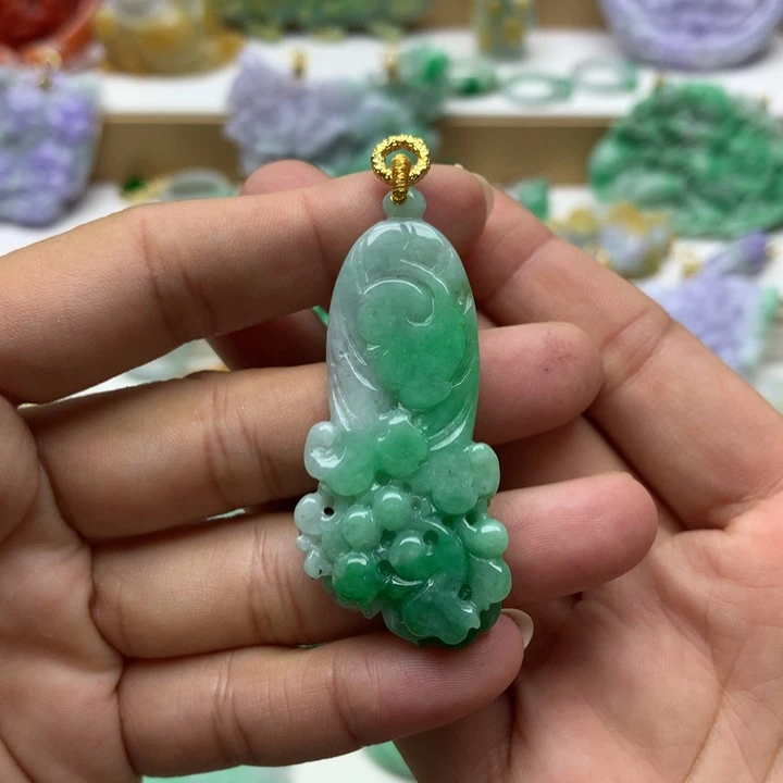颈饰未镶嵌翡翠翡翠