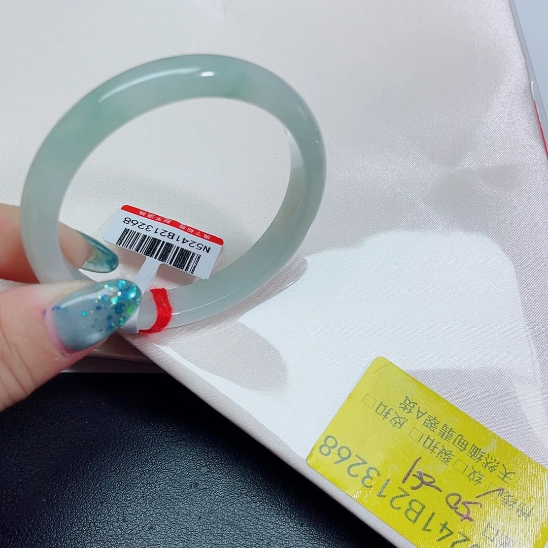 翡翠手镯未镶嵌翡翠手镯13286
