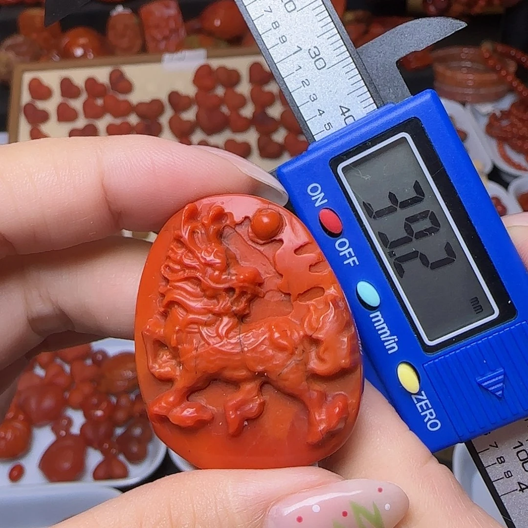 南红玛瑙未镶嵌颈饰