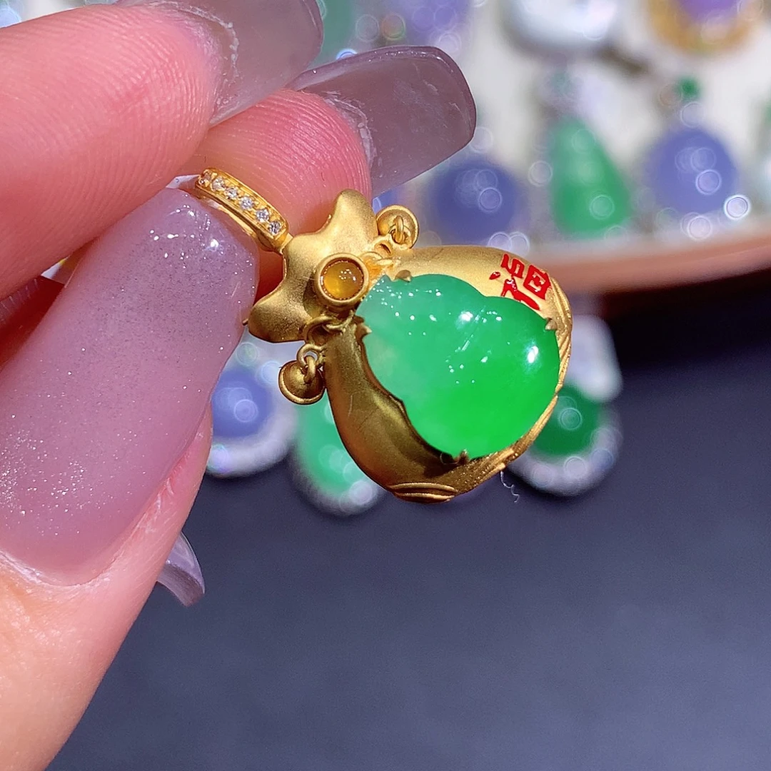 翡翠18K金镶嵌吊坠(不含链)