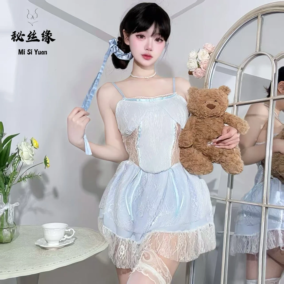 V领夏季性感风甜美小飞袖连衣裙通勤短裙辣妹风无袖