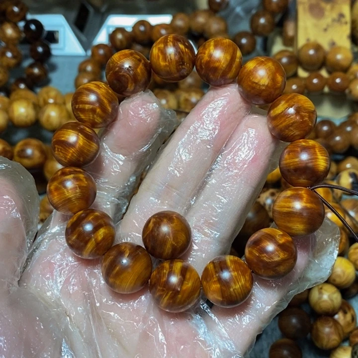 ****1柏木（崖柏）太行崖柏碎花龙胆闪电1.5高密度34g