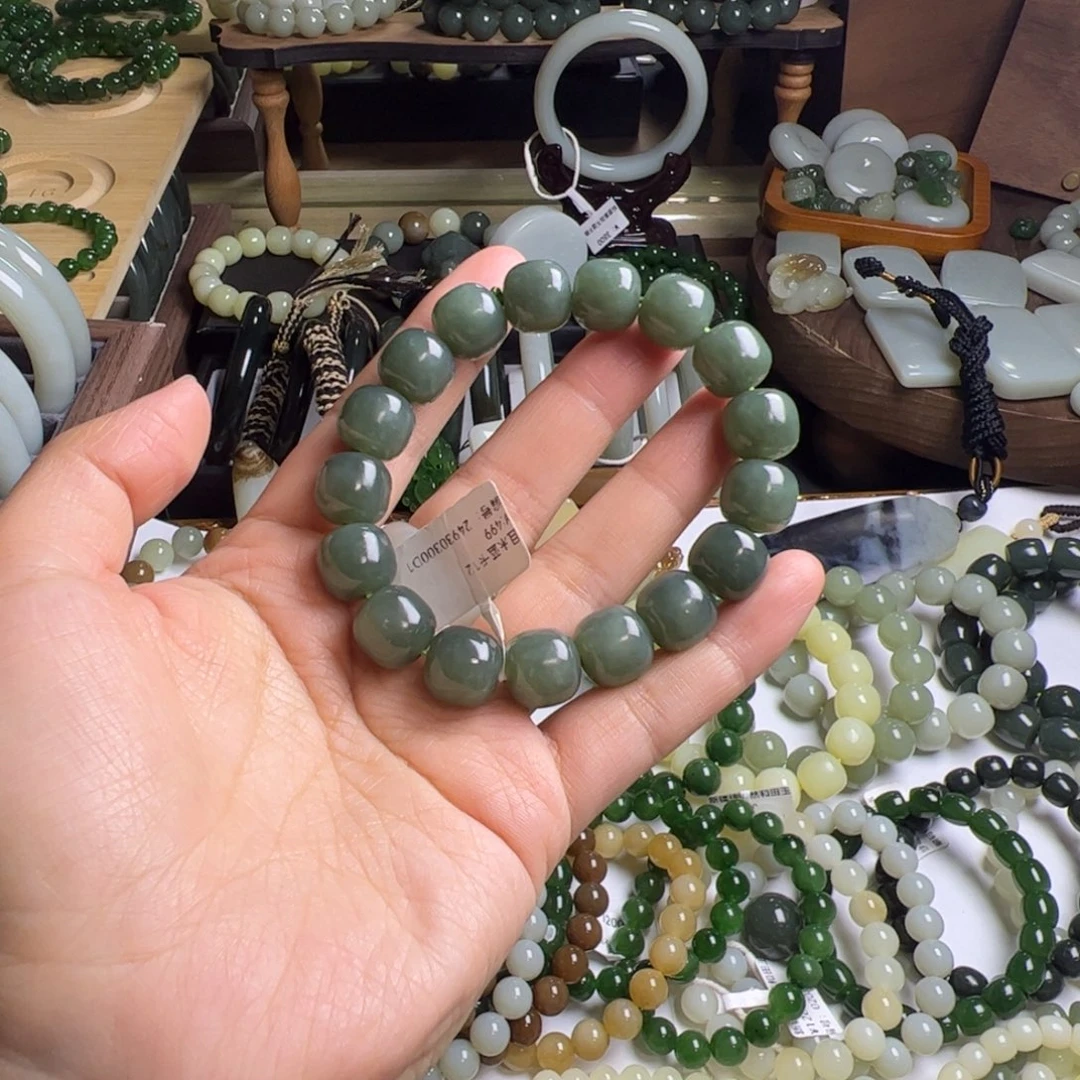 和田玉未镶嵌手链