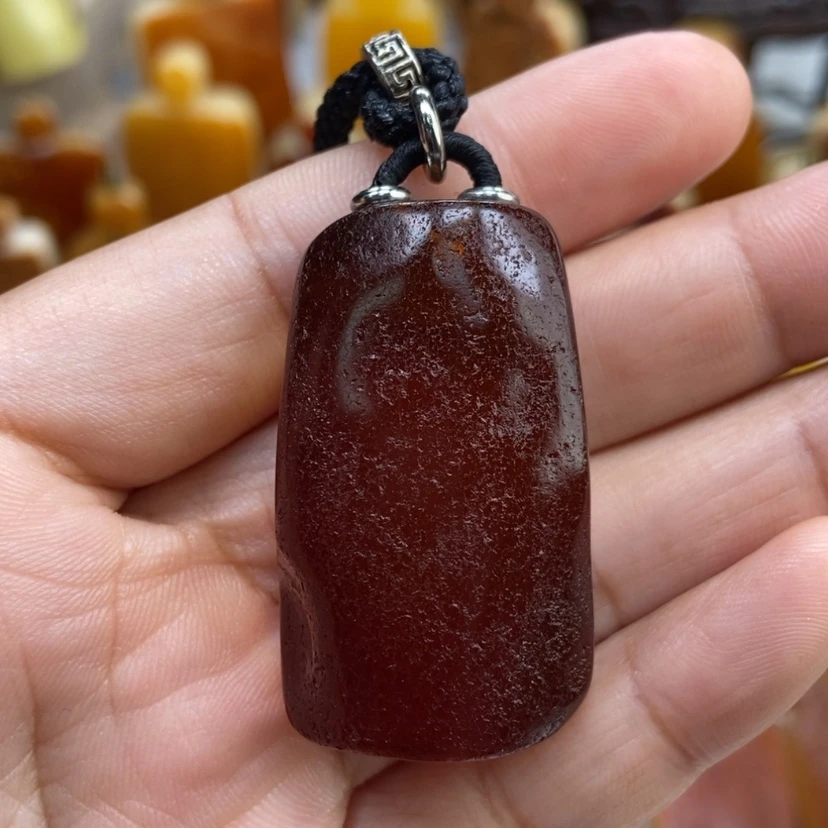 【闪购商品】琥珀颈饰未镶嵌