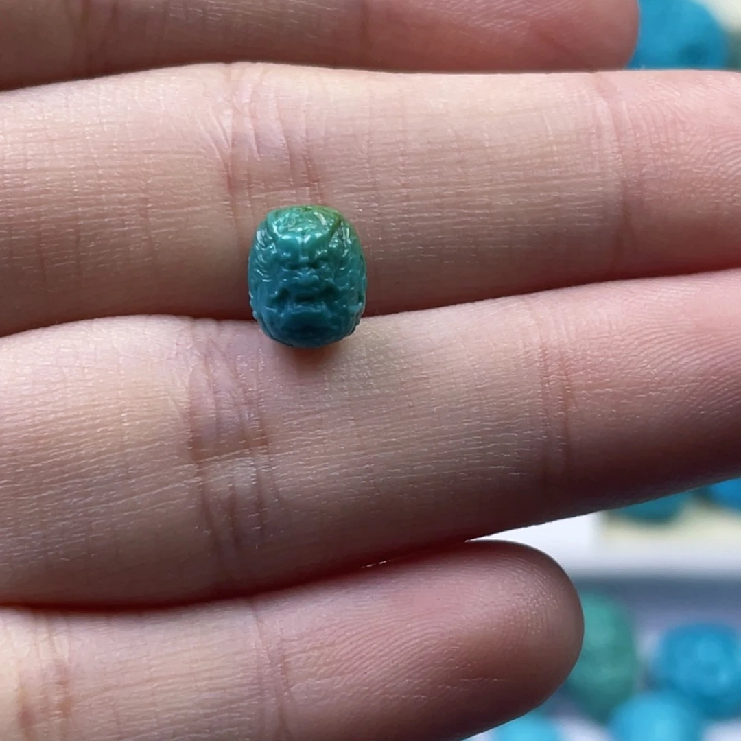 绿松石未镶嵌天然原矿绿松石雕件