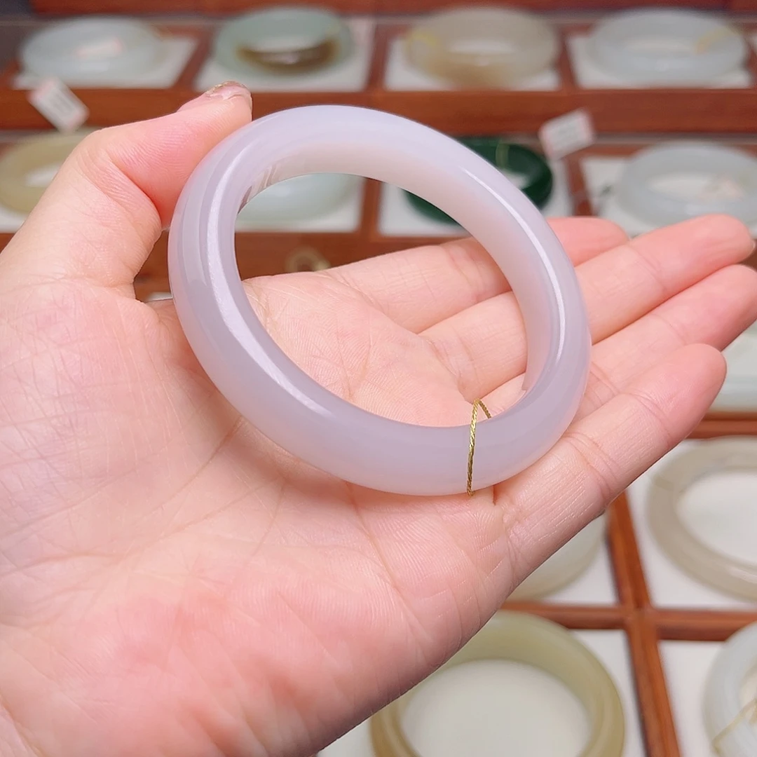 和田玉手镯未镶嵌56.6