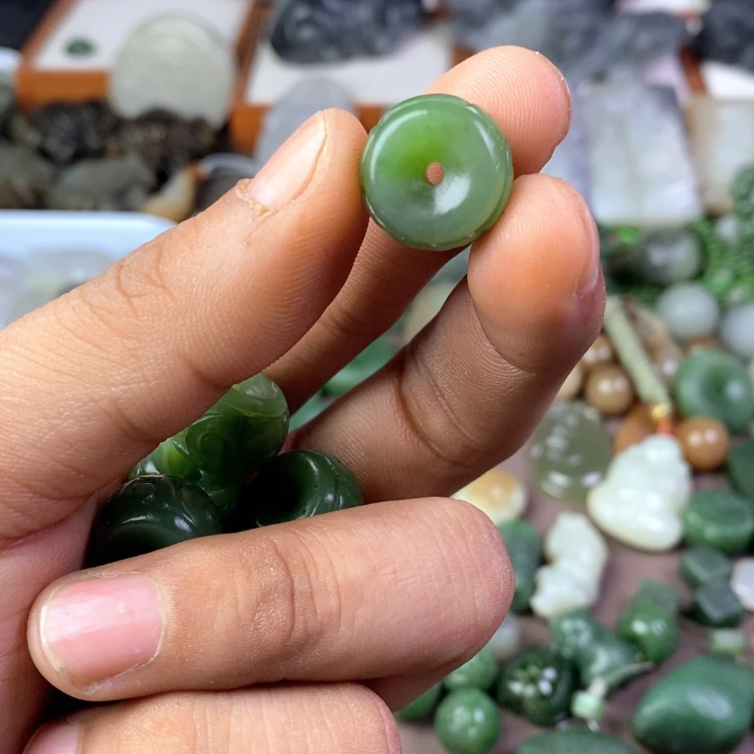 和田玉颈饰未镶嵌奈****目