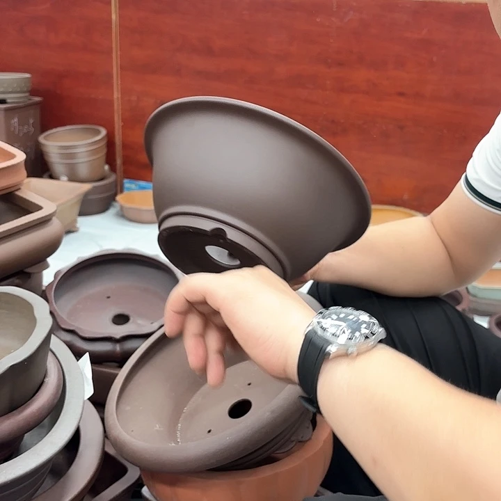 紫砂花盆紫砂的颜色很好看