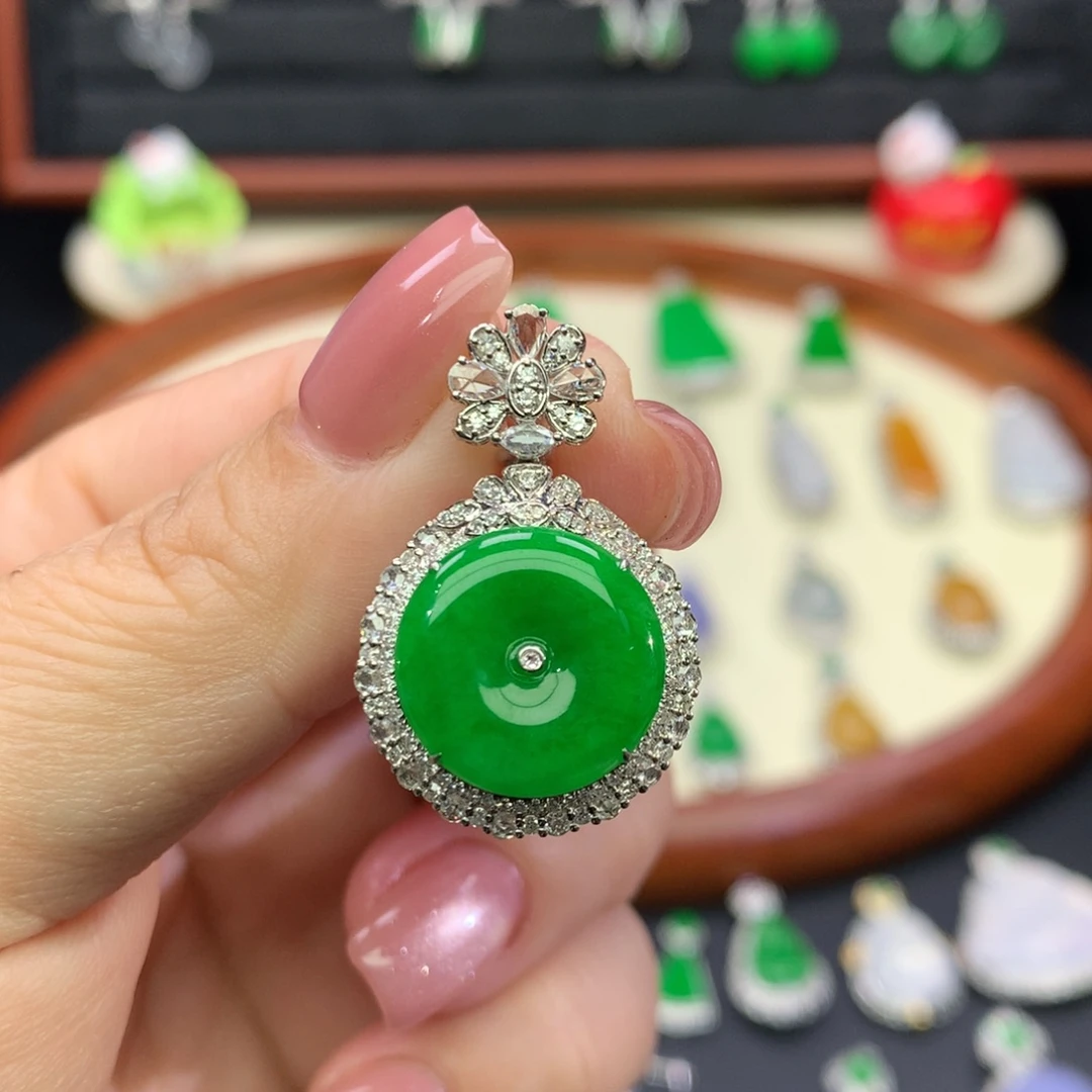 翡翠18K金镶嵌吊坠(不含链)