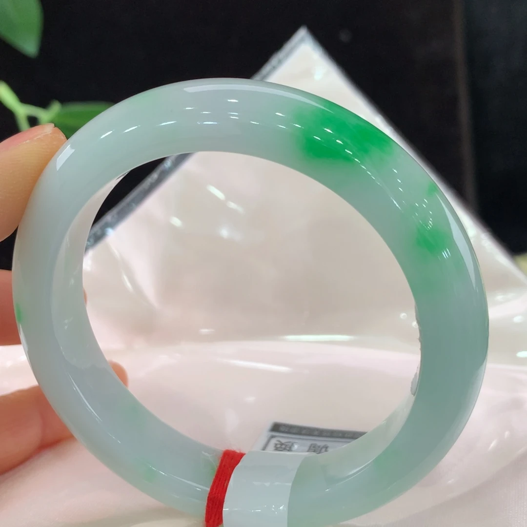 翡翠手镯未镶嵌111-0239
