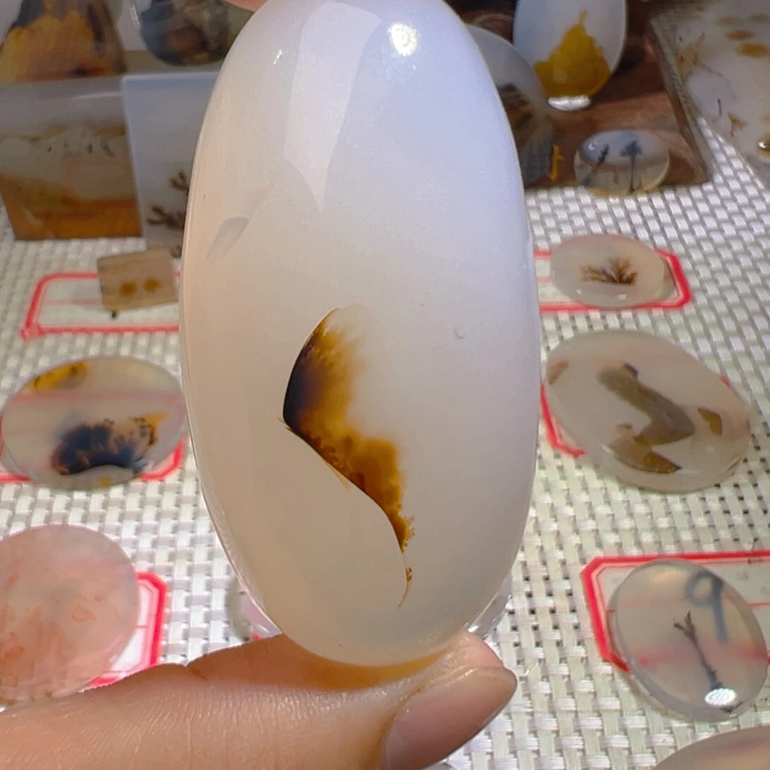 玛瑙/玉髓颈饰未镶嵌