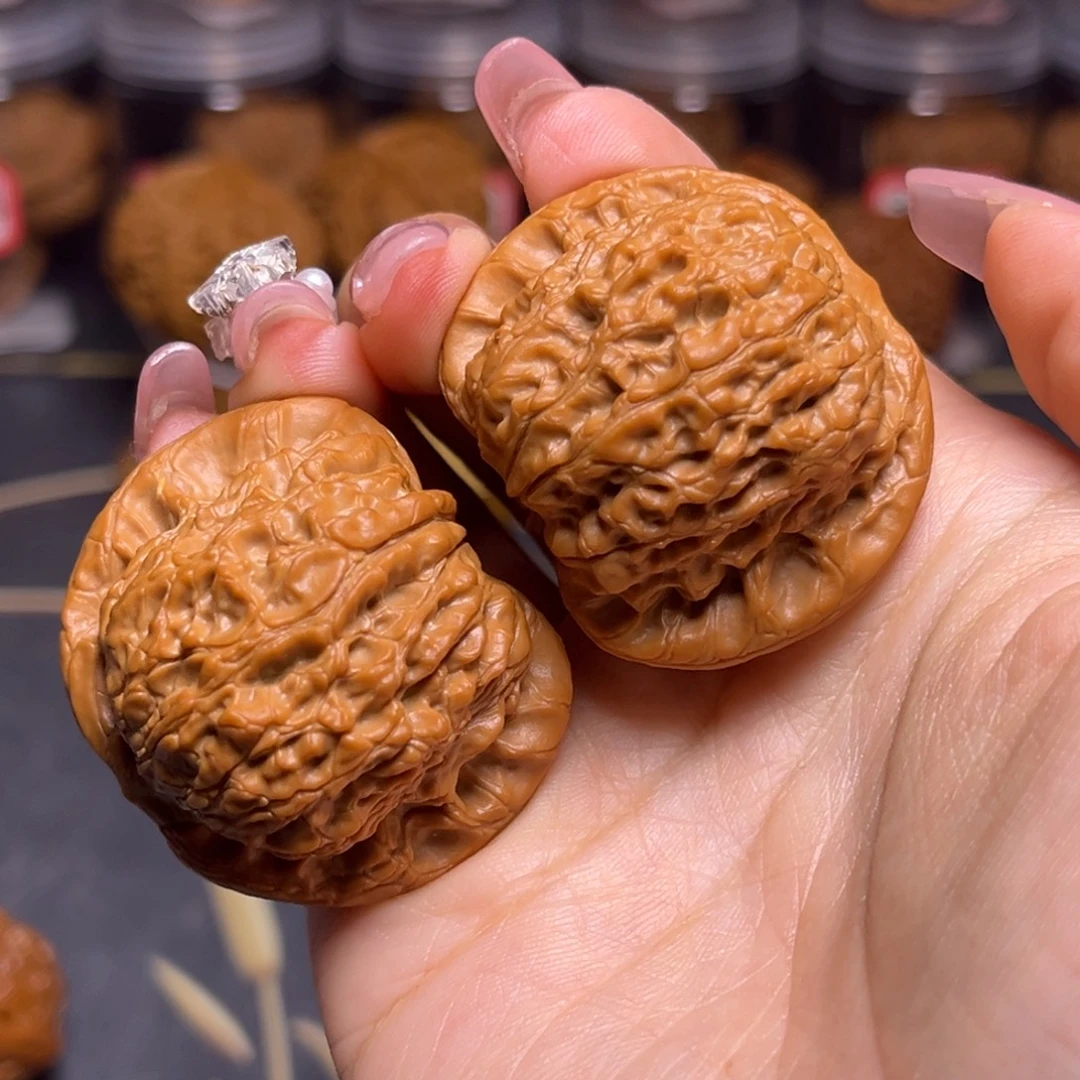 吉***祥吊坠文玩核桃血麒麟