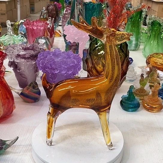 琉璃花瓶高32厘米宽20厘米