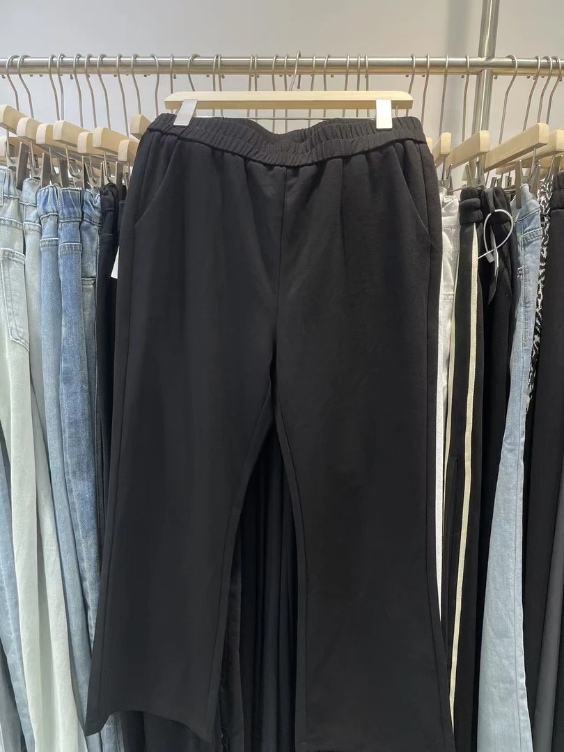 黑色微喇裤显瘦薄款