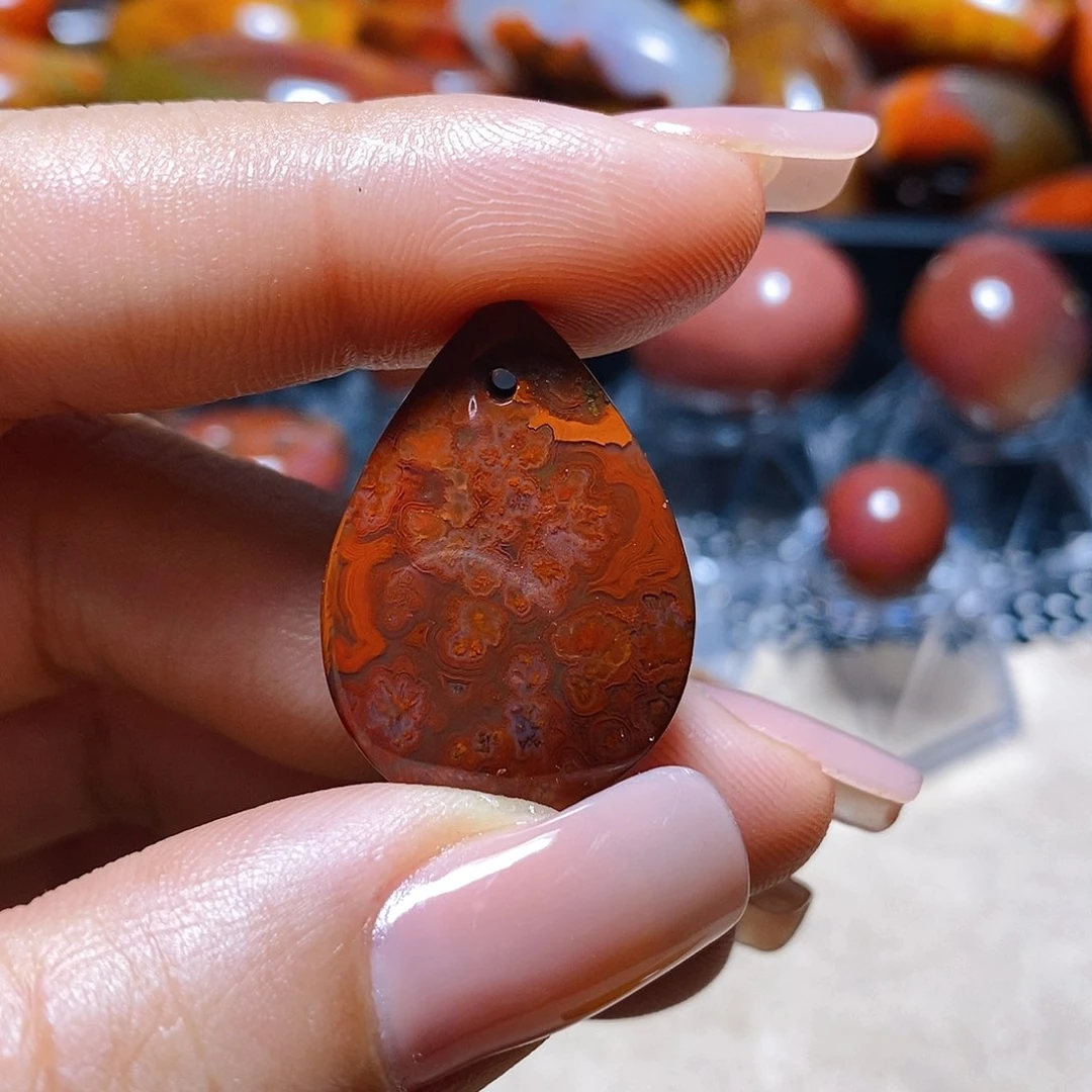 玛瑙/玉髓颈饰未镶嵌