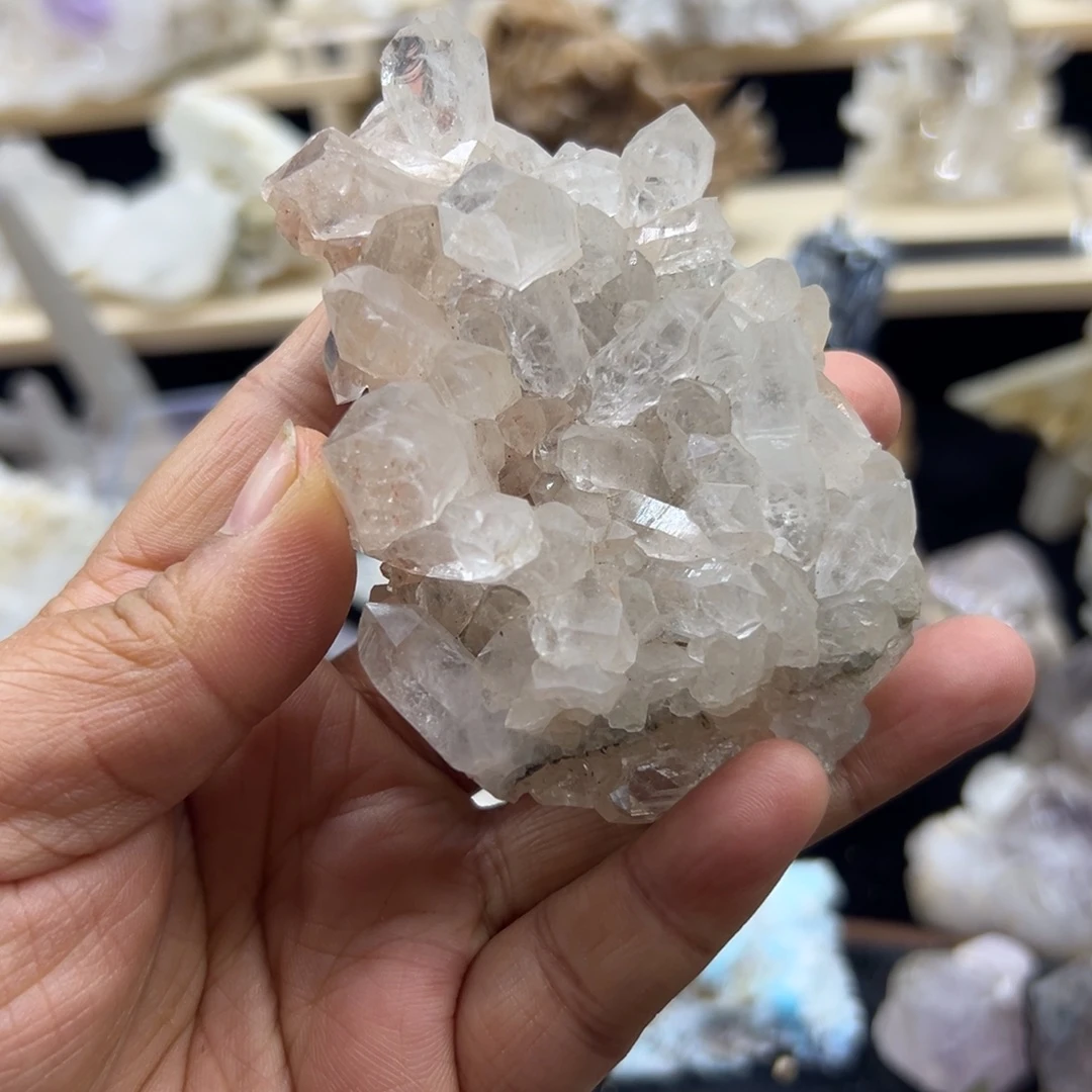 未镶嵌水晶珠宝半成品