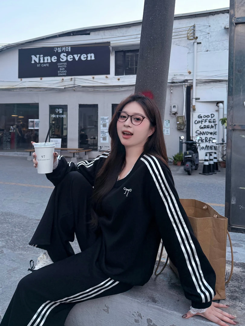 月半鱼【实穿主义】卫衣女装休闲套装2025秋季时尚高腰阔腿裤两件套