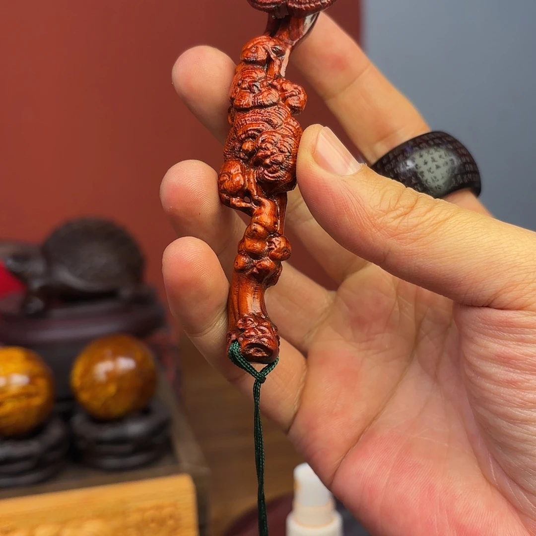 檀香紫檀（小叶紫檀）灵芝